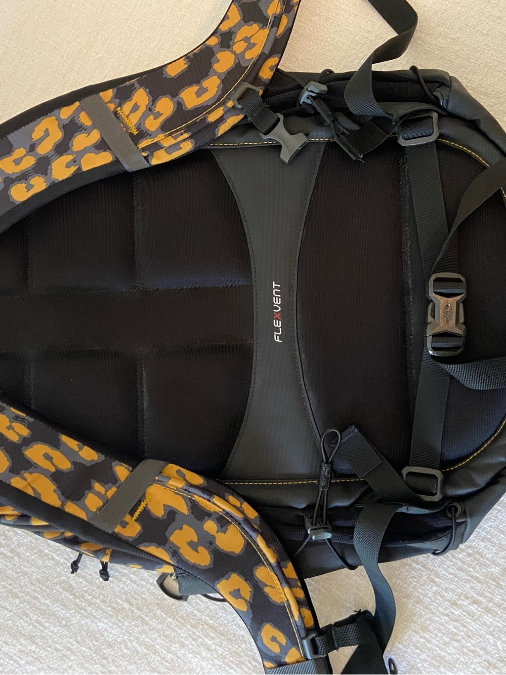 The North Face Borealis Cheetah Print Black & Gold Backpack Unisex 27L - Picture 10 of 16